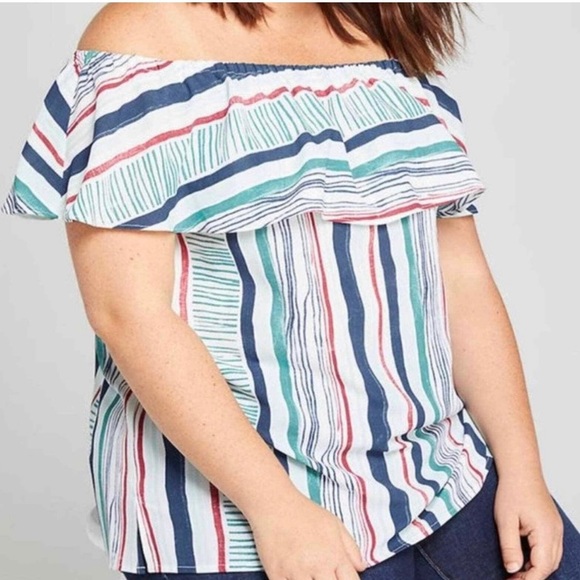 EUC Lane Bryant Stripped-off shoulder blouse! Size 22/24🔥 - Picture 1 of 9
